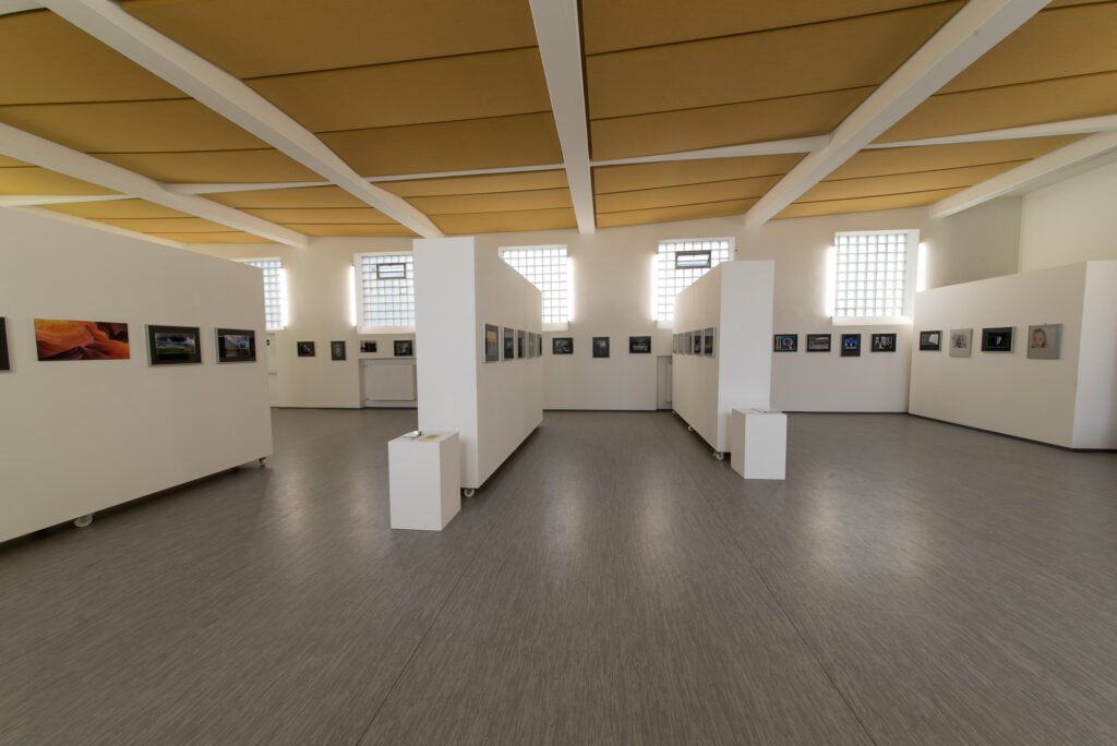 Ein Beispiel einer Ausstellungshalle