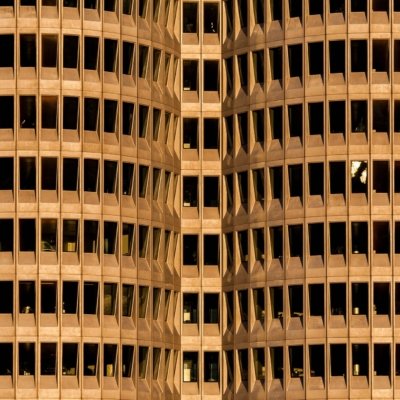 Roland Seichter Fotografie - Städtefotografie - München - Markante Fassade des BMW Hochhauses