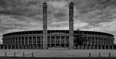 Roland Seichter Fotografie - Städtefotografie - Gesamtansicht des Olympiastadion Berlin, Schwarz/Weiß