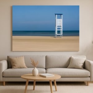 Wandbild Lifeguard als Blickfang im heimischen Wohnzimmer über dem Sofa