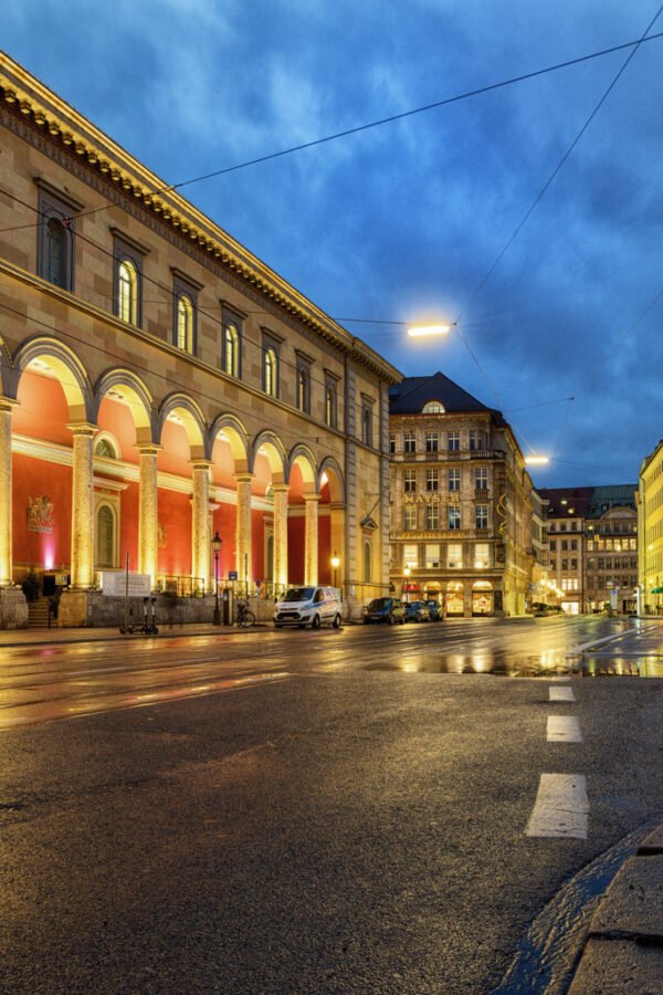 Roland Seichter Fotografie - Einzigartige Wandbilder - Stdatfotografie - Der Max-Joseph-Platz am Abend