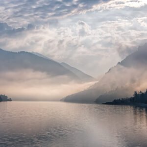 Roland Seichter Fotografie - Einzigartige Wandbilder - Landschaftsfotografie - Morgendunst liegt über einem See