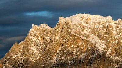 Roland Seichter Fotografie - Landschaftsfotografie - Ansicht der Zugspitze im Abendlicht von der Österreichischen Seite aus gesehen