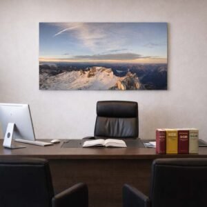 Edle Wandgestaltung in einer Anwaltskanzlei mit der Fotokunst „Im Sonnenlicht“ von Roland Seichter