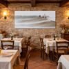 Das Wandbild Agriturismo Il Rigo als atmosphärisches 2:1 Panorama in einem stilvollen italienischen Restaurant