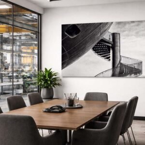 Das Wandbild Ufo im 3:2 Format verleiht einem Besprechungsraum durch seine starken Kontraste und futuristischen Formen eine inspirierende und innovative Atmosphäre.